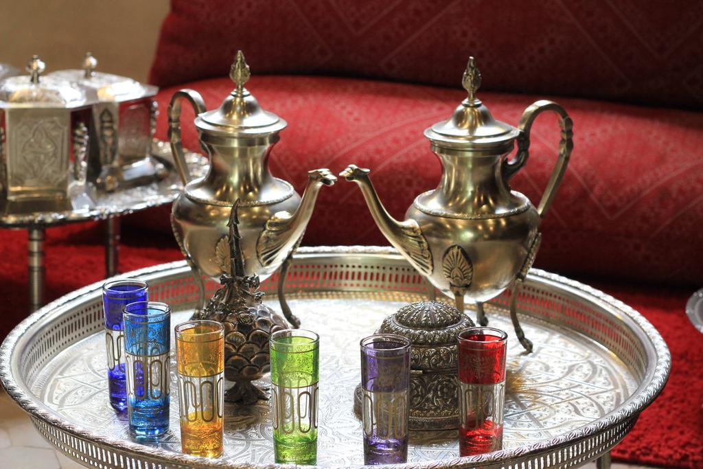 Al Fassia Aguedal Hotel Marrakesh Buitenkant foto