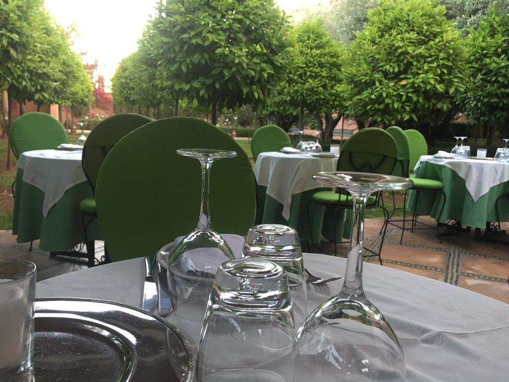 Al Fassia Aguedal Hotel Marrakesh Buitenkant foto